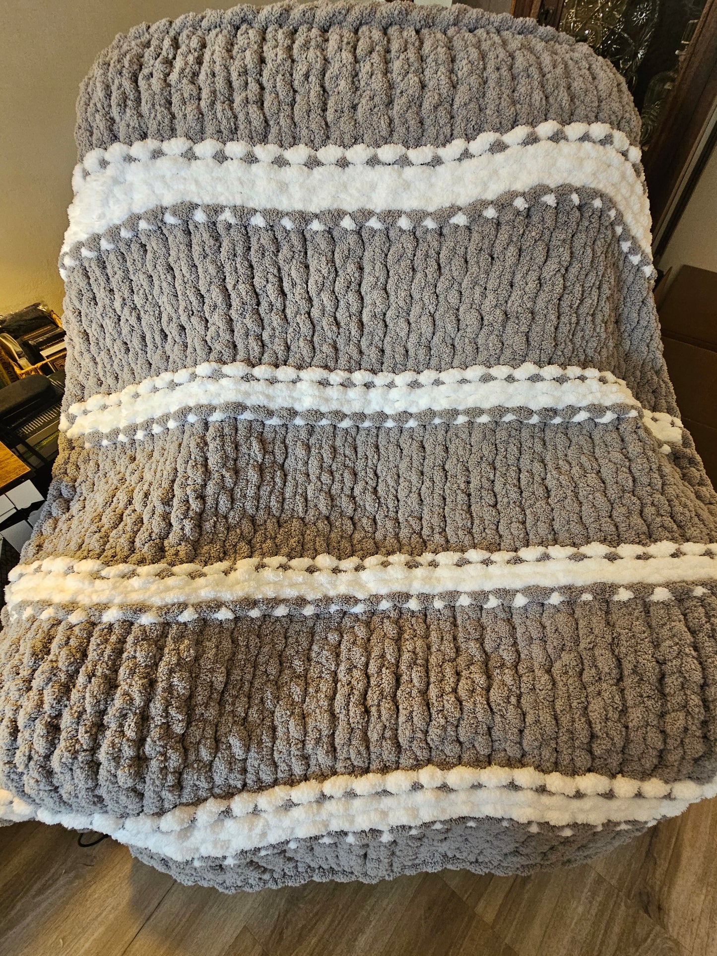 Wrap Yourself in Pure "hygge" meets coastal Luxury!