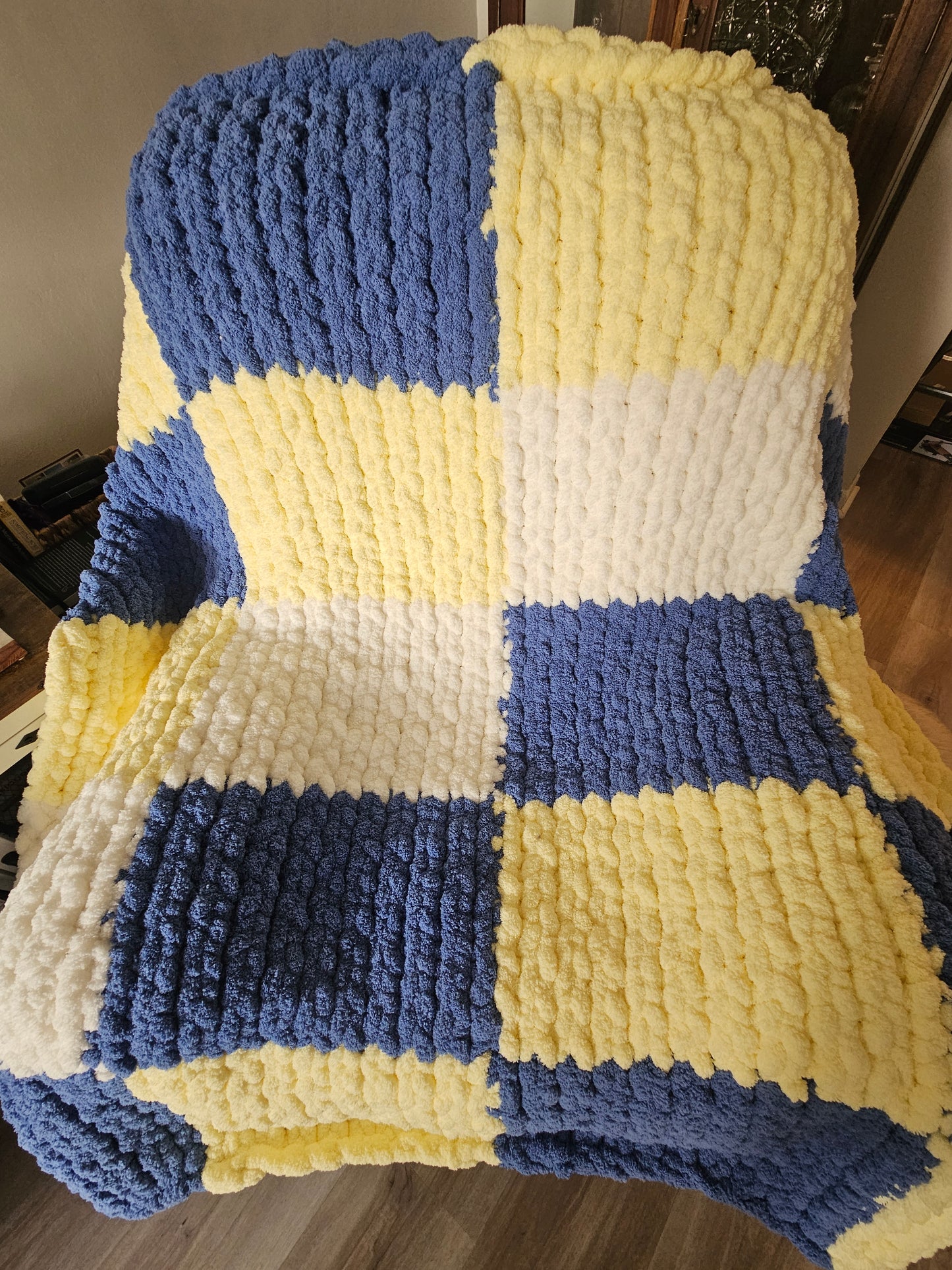 The Heirloom Gingham Chunky Chenille Blanket