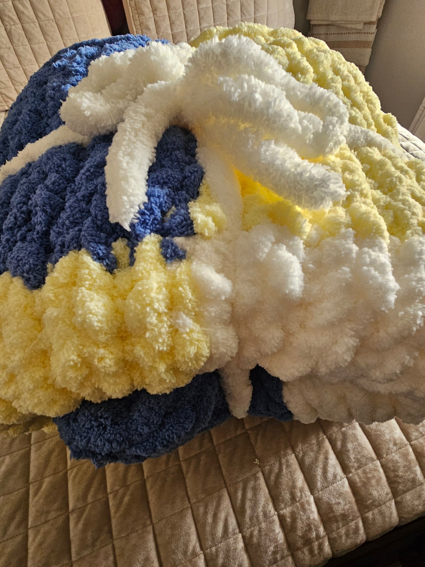 The Heirloom Gingham Chunky Chenille Blanket